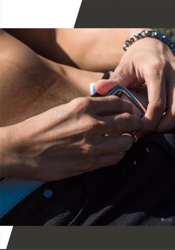 Whoseman-4-明星教練男丁格爾-芬達-全裸非全見寫真書